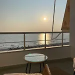 Waves & Views